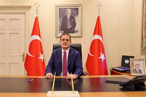 Muğla အုပ်ချုပ်ရေးမှူး İdris Akbıyık ထံမှ 18-24 မတ်လ သက်ကြီးရွယ်အိုရက်သတ္တပတ်အတွက် လေးစားမှု